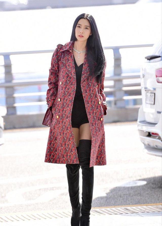 深蓝阁楼